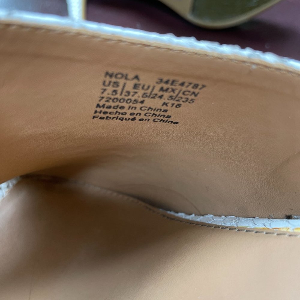 Calvin Klein Toeless Heels Bone 7.5 - Picture 5 of 7